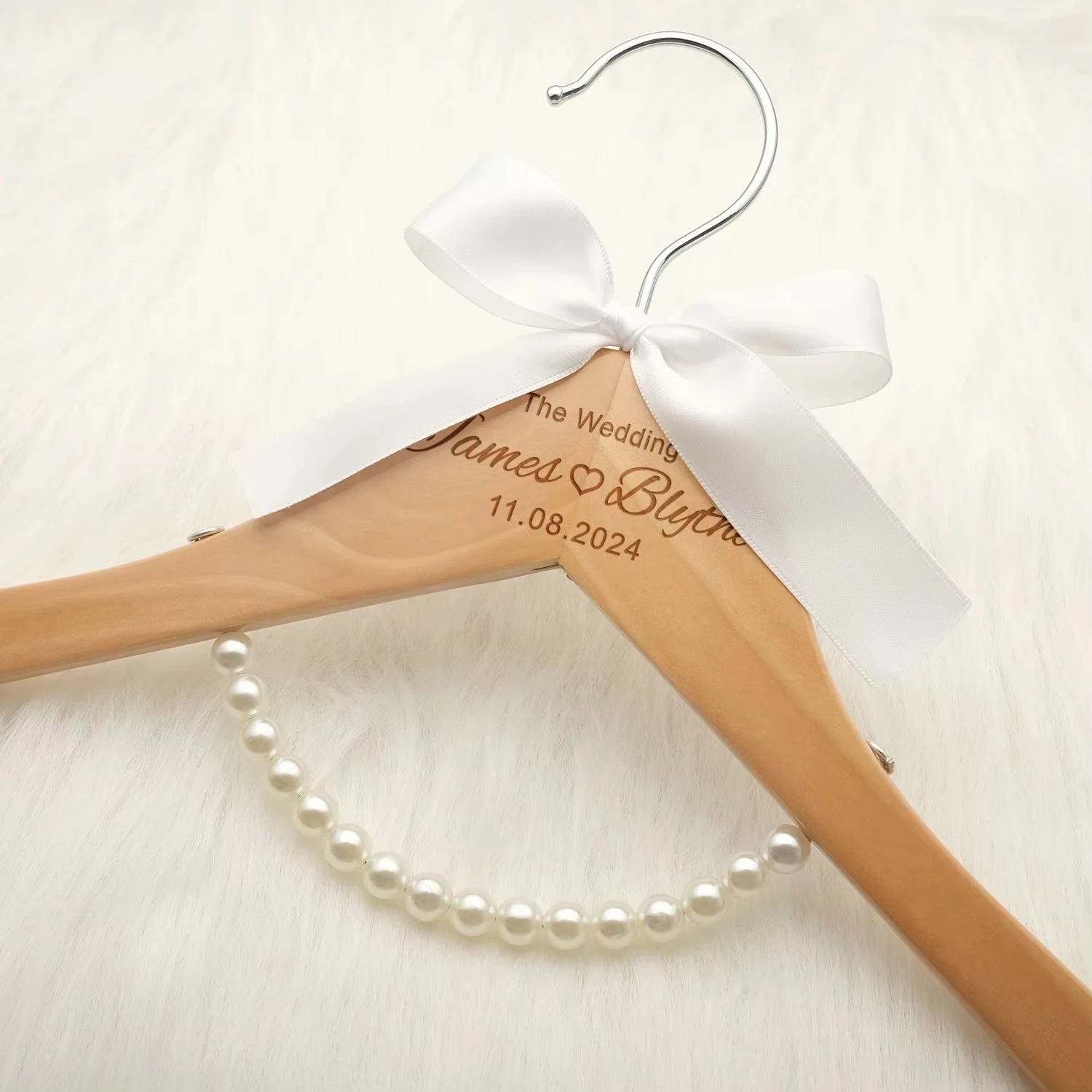 Gantungan Baju Pengantin Pria  - Champagne Tower Set ulasan dan harga