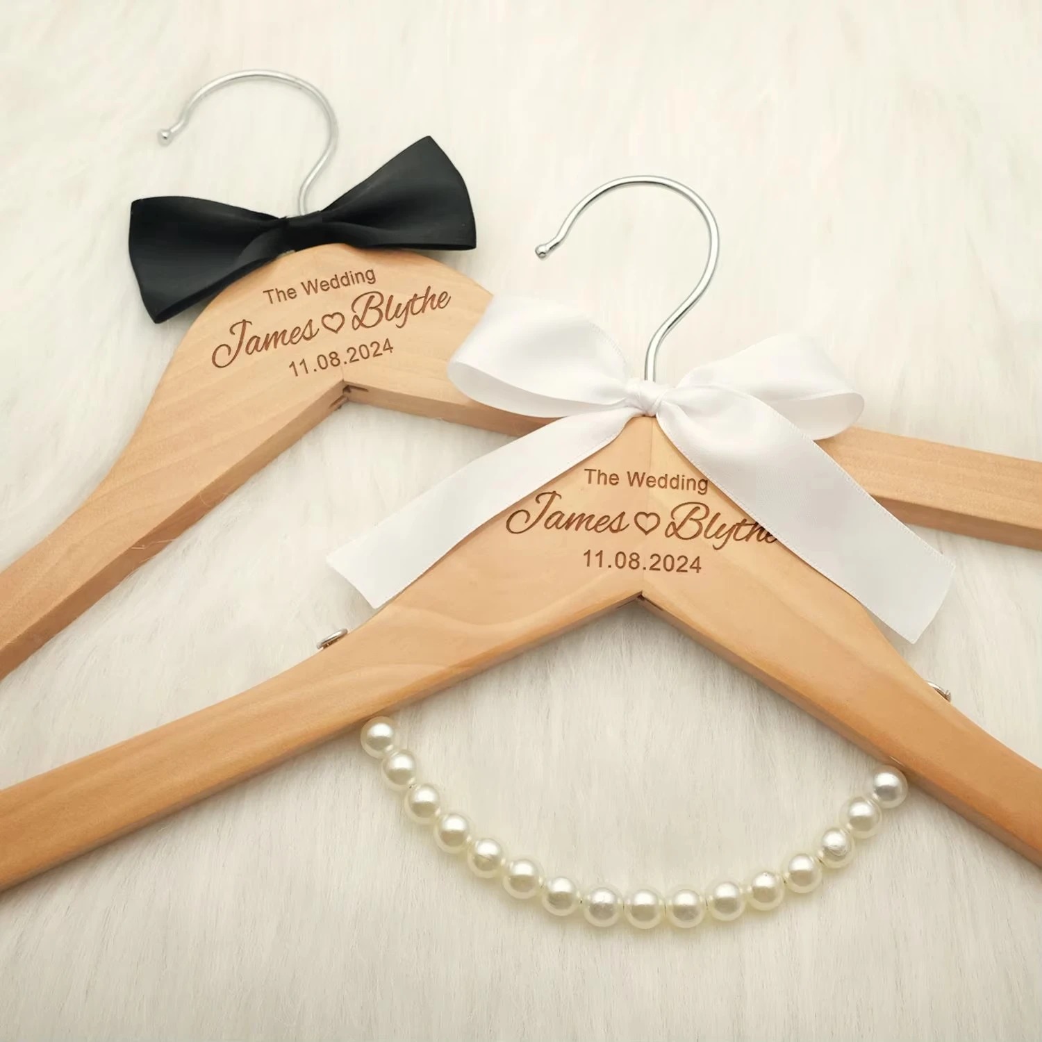Gantungan Baju Pengantin Pria  - Champagne Tower Set ulasan dan harga